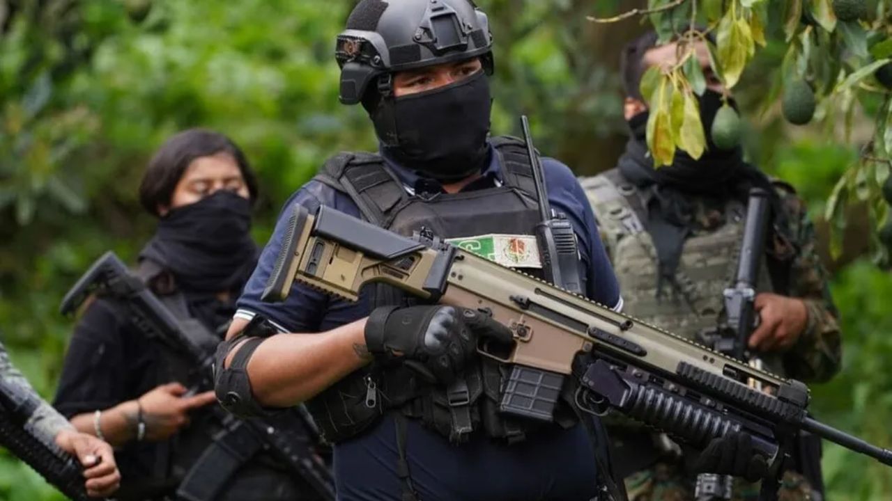 Con ataques armados, CJNG intenta irrumpir en poblados de Chinicuila, Michoacán