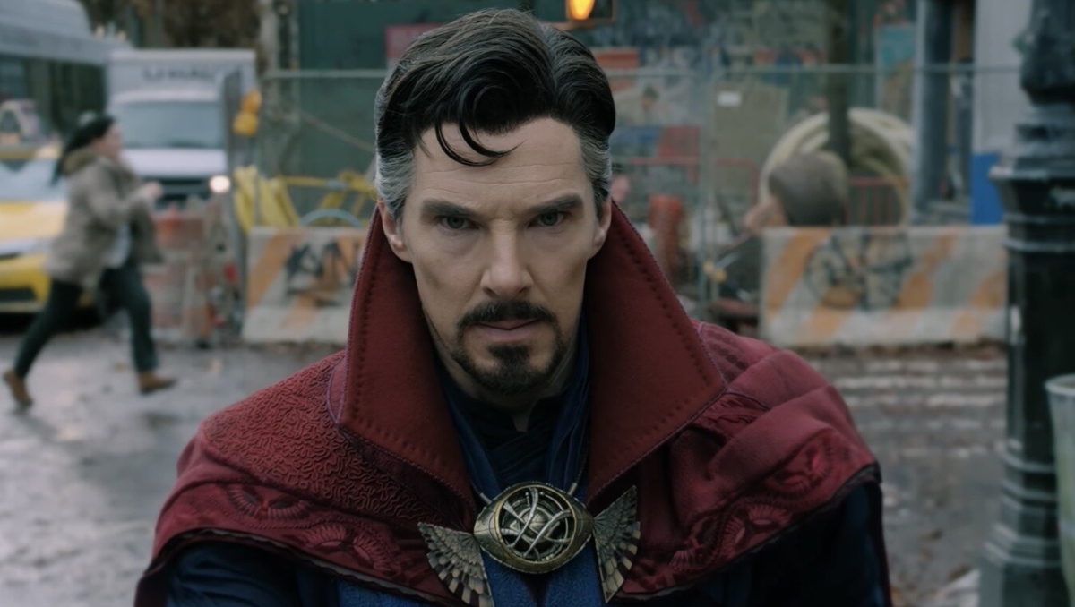 Benedict Cumberbatch como Doctor Strange, en una de las películas de MCU que requirieron su riguroso régimen de alimentación para ganar masa muscular.