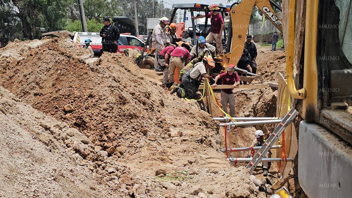 El derrumbe ocurrió en las obras de ampliación de las laterales del Periférico Sur. (Juan Carlos Munguía)