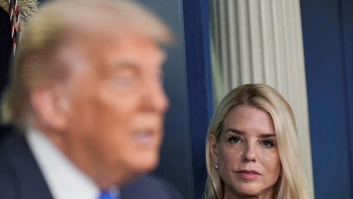 Donald Trump ha defendido a Pam Bondi de las críticas por el caso Epstein. | Reuters