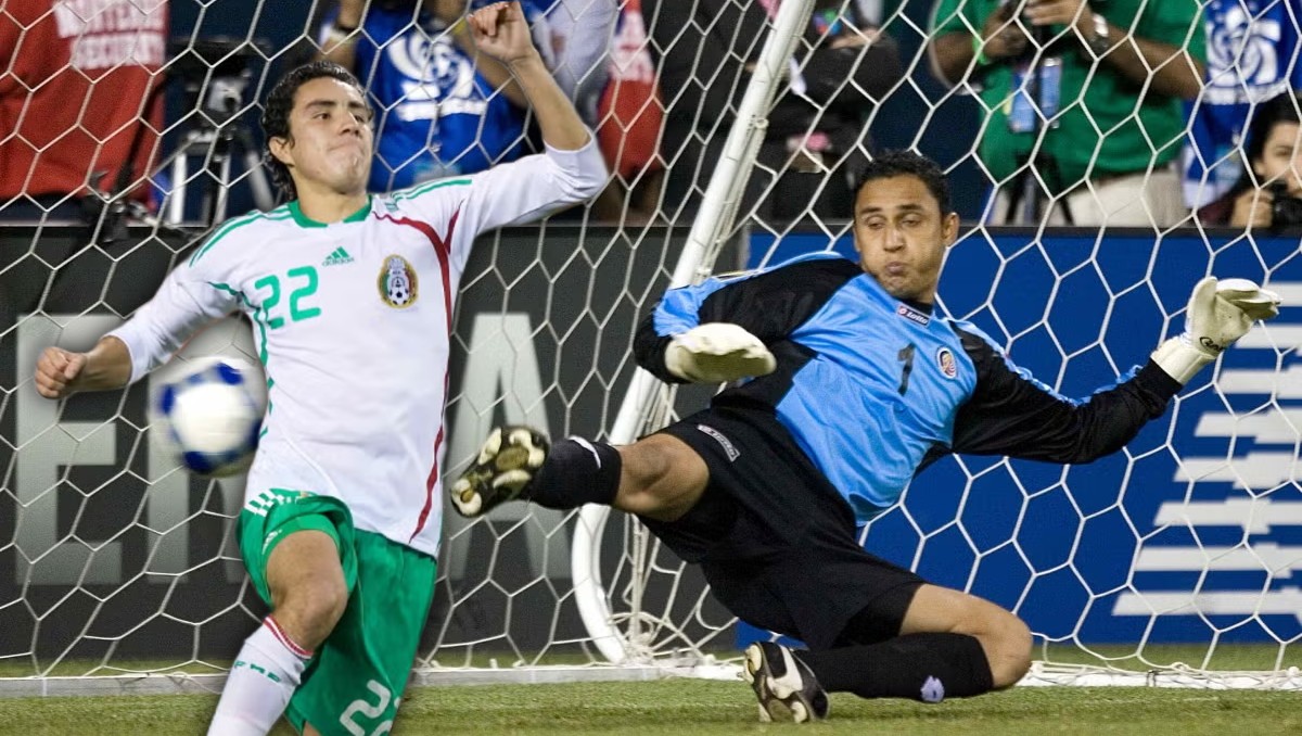 El día que Efraín Juárez le anotó un penal a Keylor Navas en Copa Oro (Mexsport)