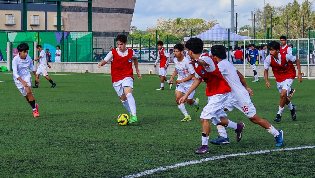 Jóvenes participaron en el primer día de visorias de la Jaiba Brava.