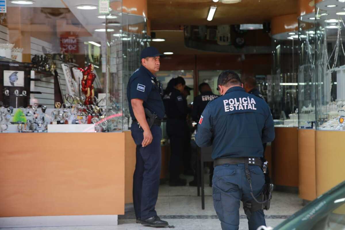 Tres sujetos robaron joyería en Pachuca. (Maribel Calderón)