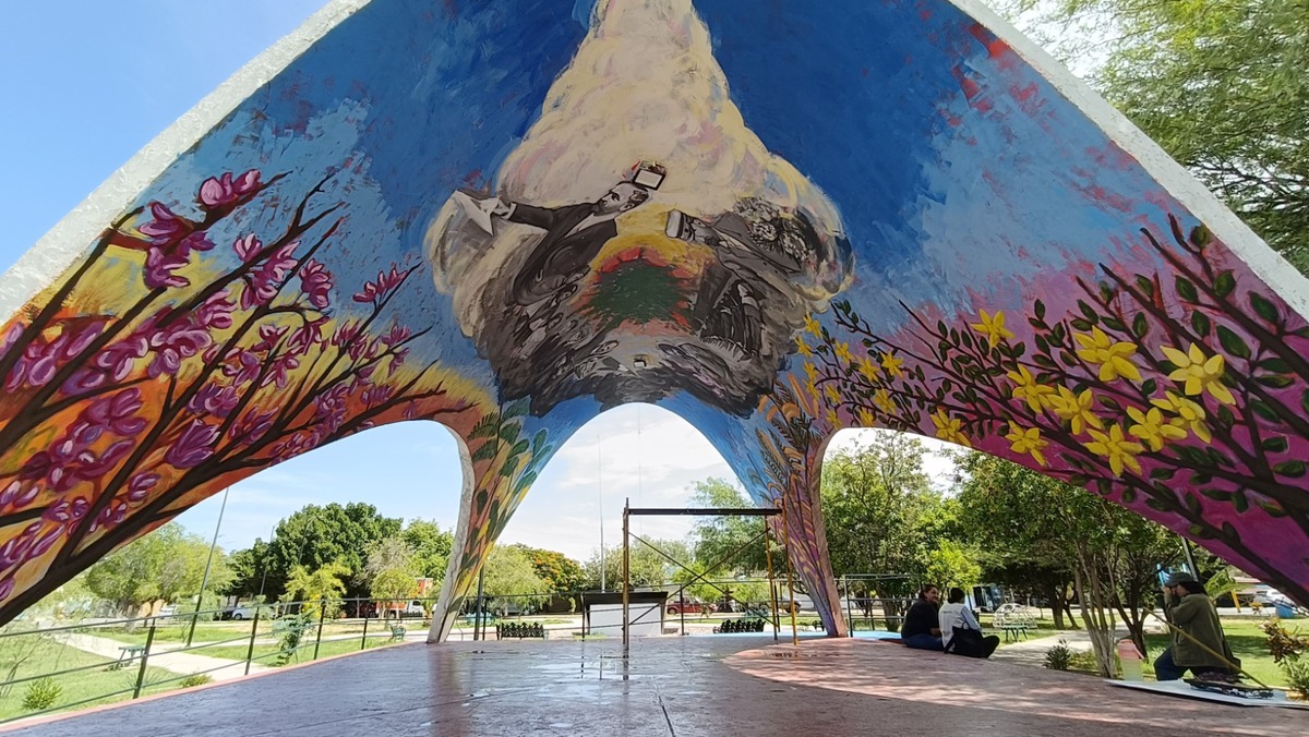 El mural fue diseñado por los artistas Patricia G. De Santiago e Israel Herrera. | Roberto Amaya