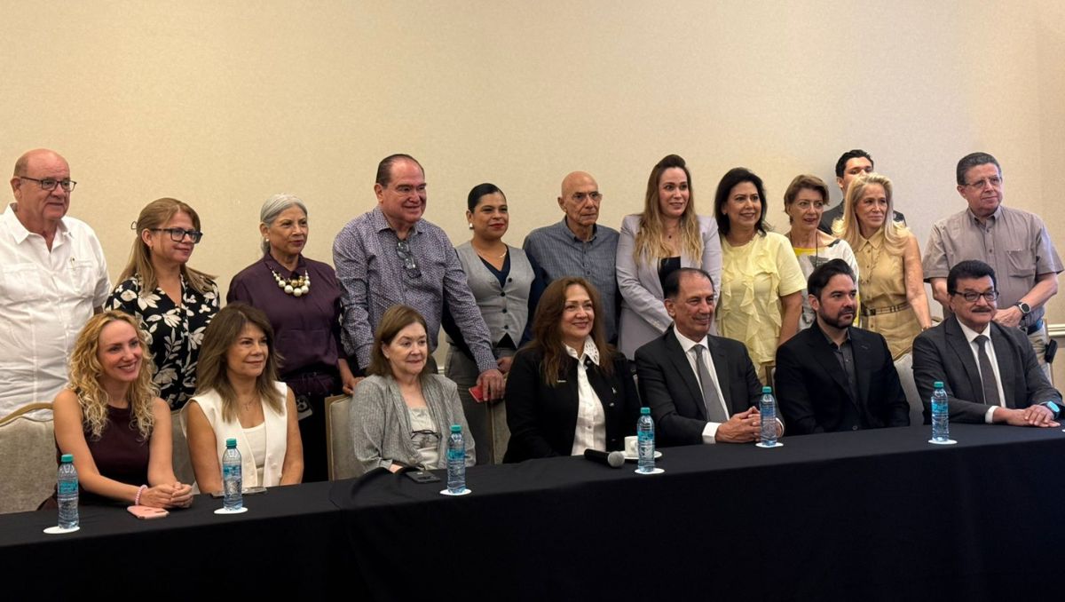 "Ruta Ilustrativa del Proceso Penal Simplificado" presentada por asociaciones civiles y la Fiscalía de NL. | Víctor González