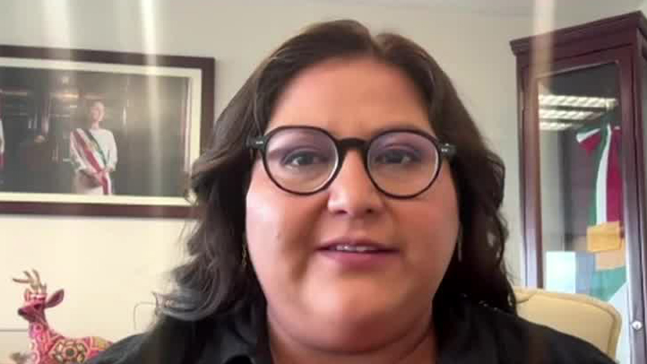 La titular de la Secretaría de las Mujeres habla sobre la polémica de Javier "Chicharito" Hernández