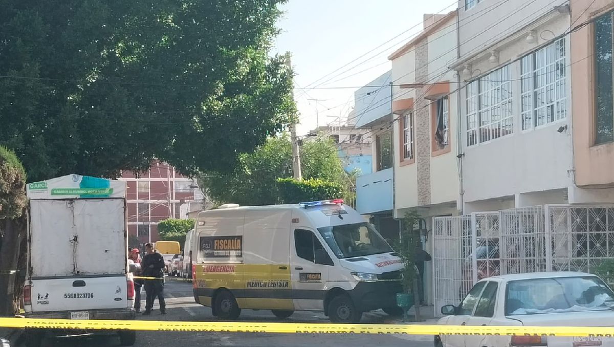 Los vecinos encontraron el cuerpo de Daniel cuando salían de sus casa para ir al trabajo. Foto: (Liset González)