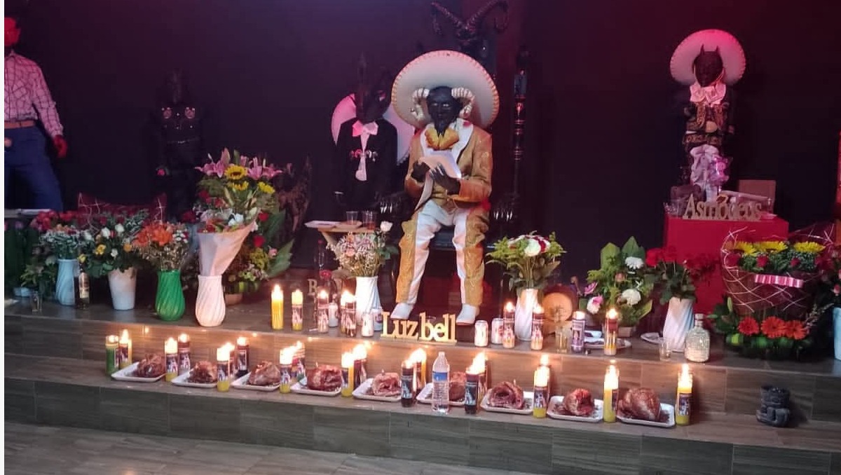 En la capilla se veneraba a la Santa Muerte y contaba con cuatro altares.