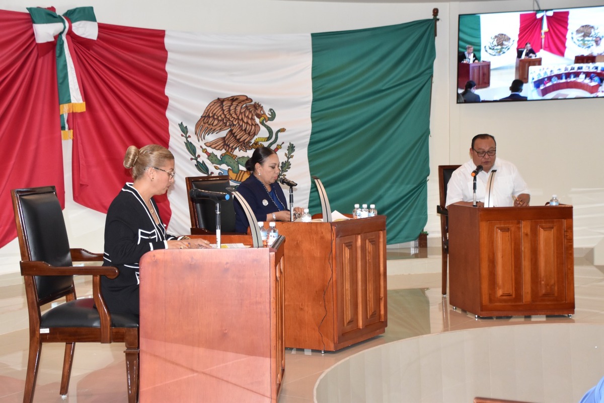 Se deberán colocar en lugares visibles letreros que informen de la prohibición. (Cortesía)