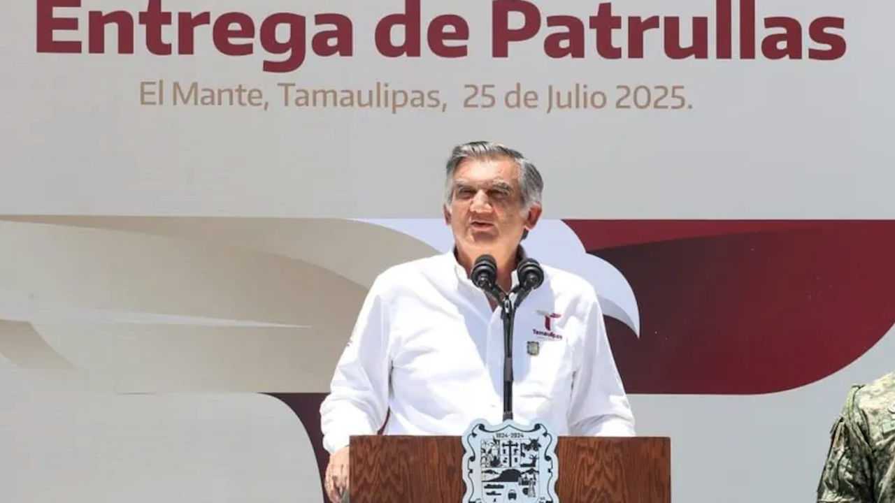Gobernador de Tamaulipas refuerza seguridad en el sur del estado y entrega nuevas patrullas