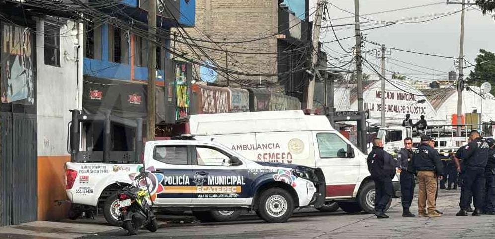 La zona fue acordonada por autoridades locales y federales. | Foto: Jorge Becerril