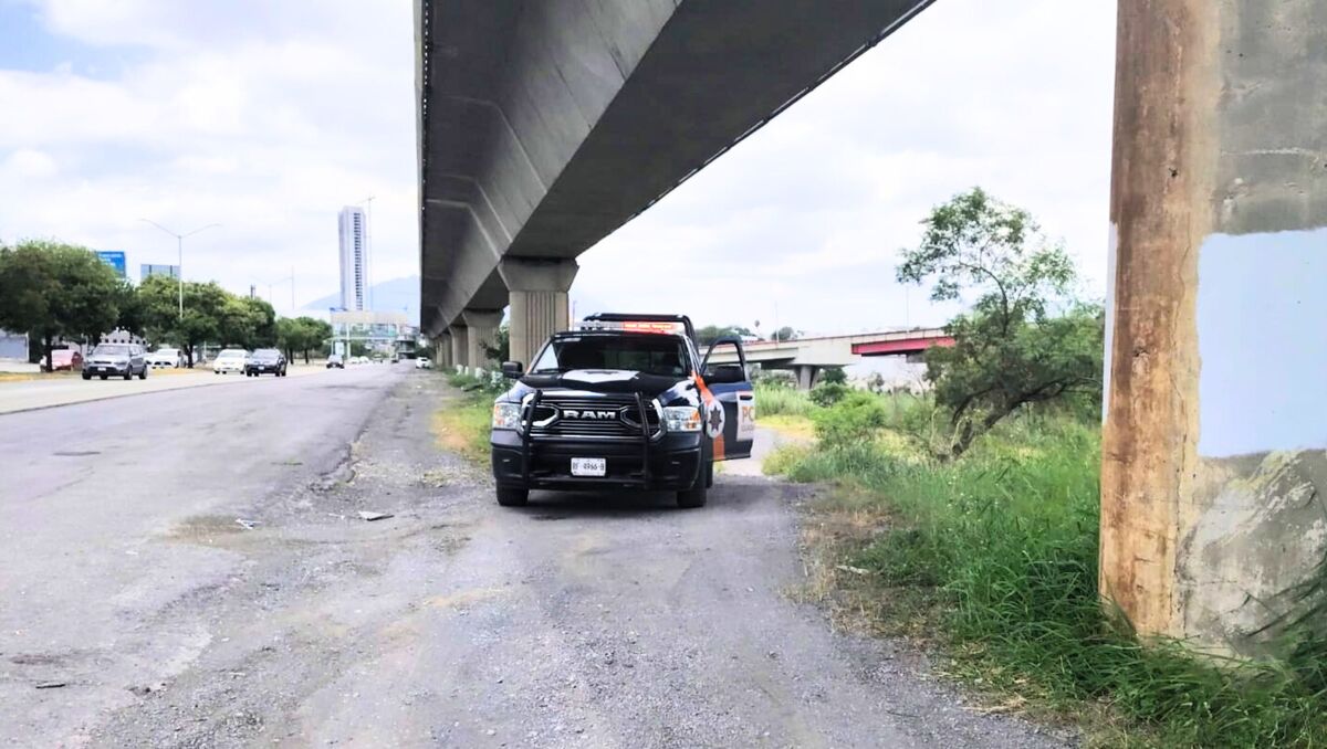 El cuerpo fue encontrado a la altura colonia Paraíso en el Río Santa Catarina. | Miranda Arias.