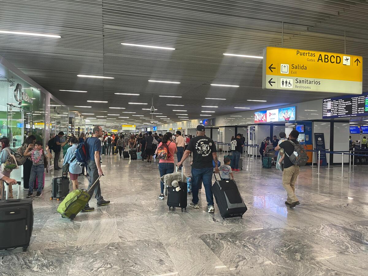 Aerolínea Nacional Rusa cancela vuelos tras un ciberataque