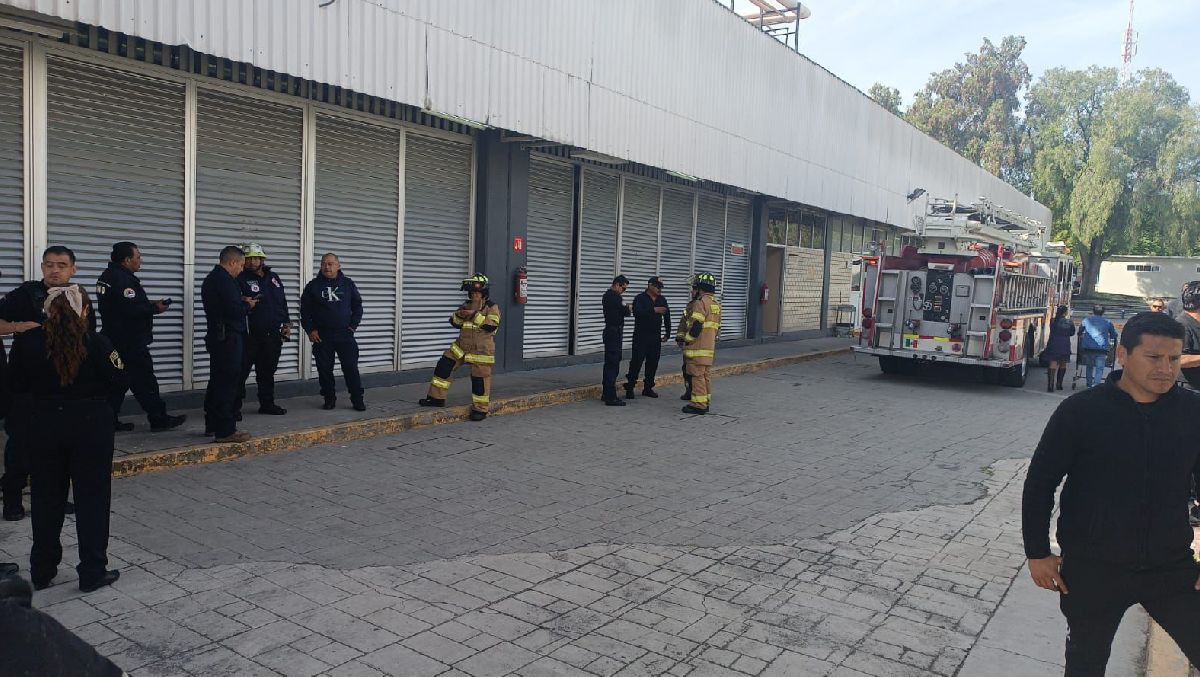 El hombre que resultó lesionado en la explosión fue ingresado al hospital del ISSEMyM de Ecatepec. Foto: (Especial)