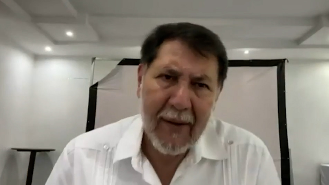 Noroña defiende a diputados morenistas ante críticas por viajes al extranjero