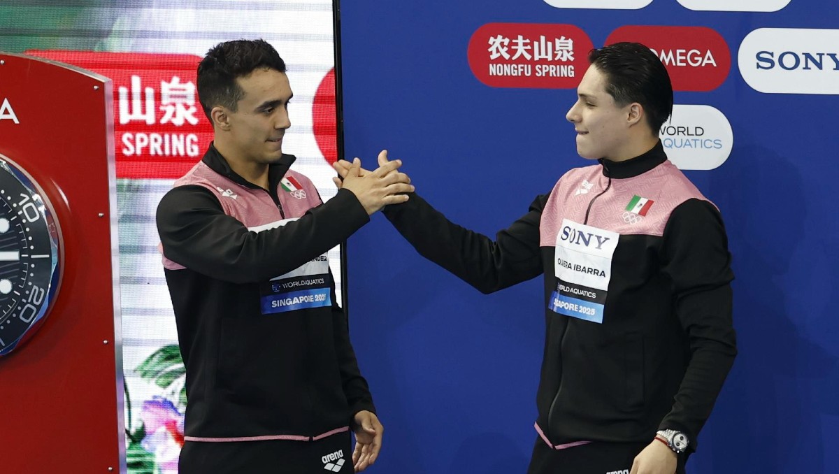 Osmar Olvera y Juan Celaya suman una nueva plata para México en Mundial de Natación (EFE)