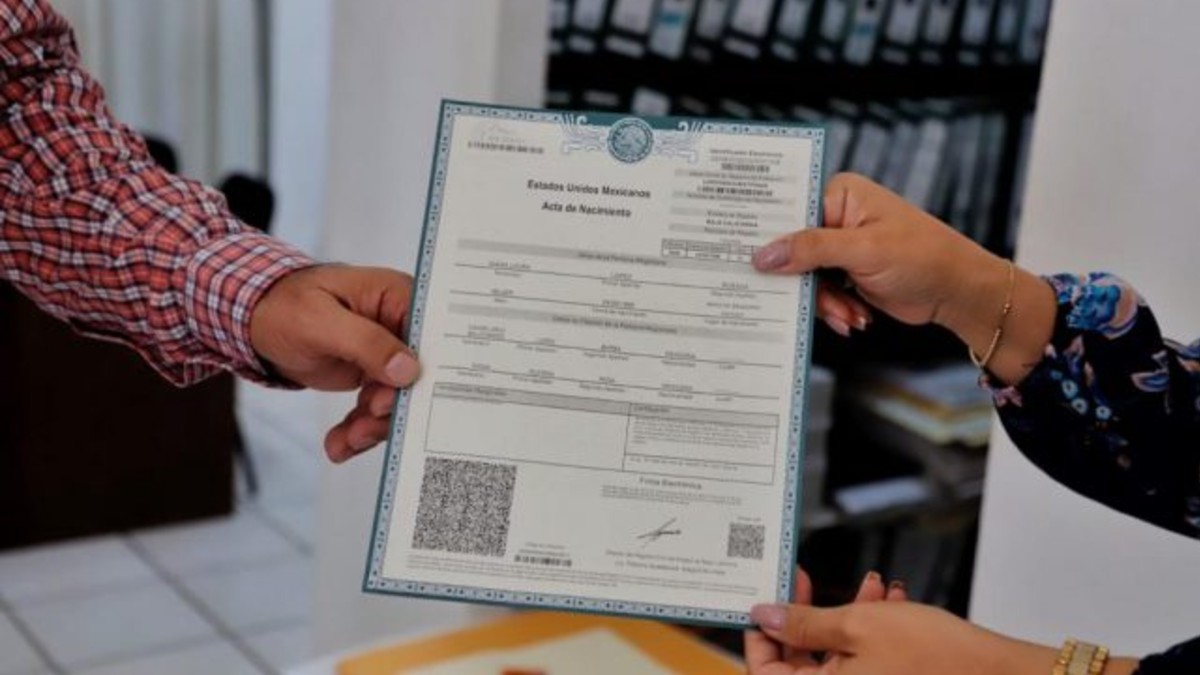 Con dicho procedimiento, no solamente se actualiza el acta de nacimiento de la persona solicitante también su CURP. | Especial
