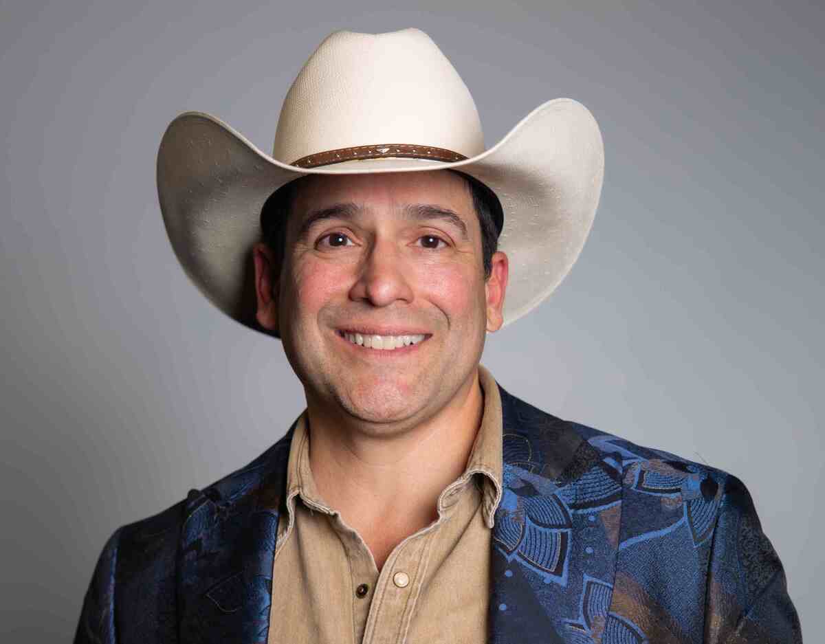 Bobby Pulido, la apuesta demócrata por el voto latino en Texas