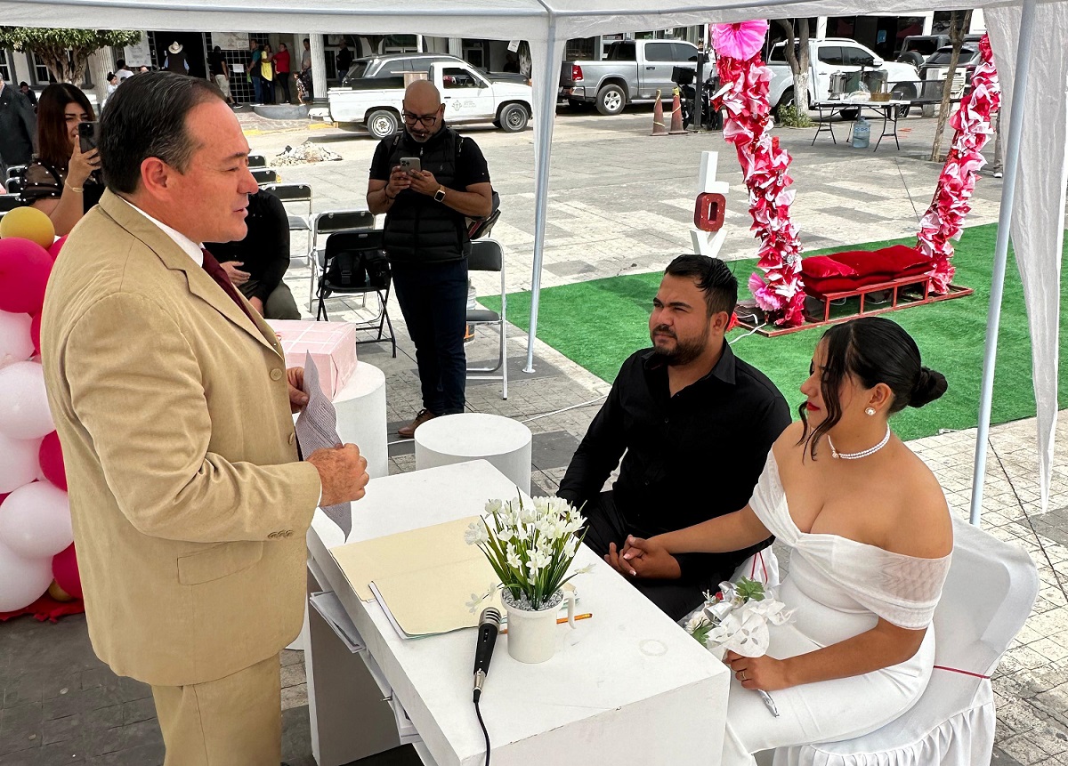 Celebrarán bodas gratuitas en El Salto. (Cortesía)