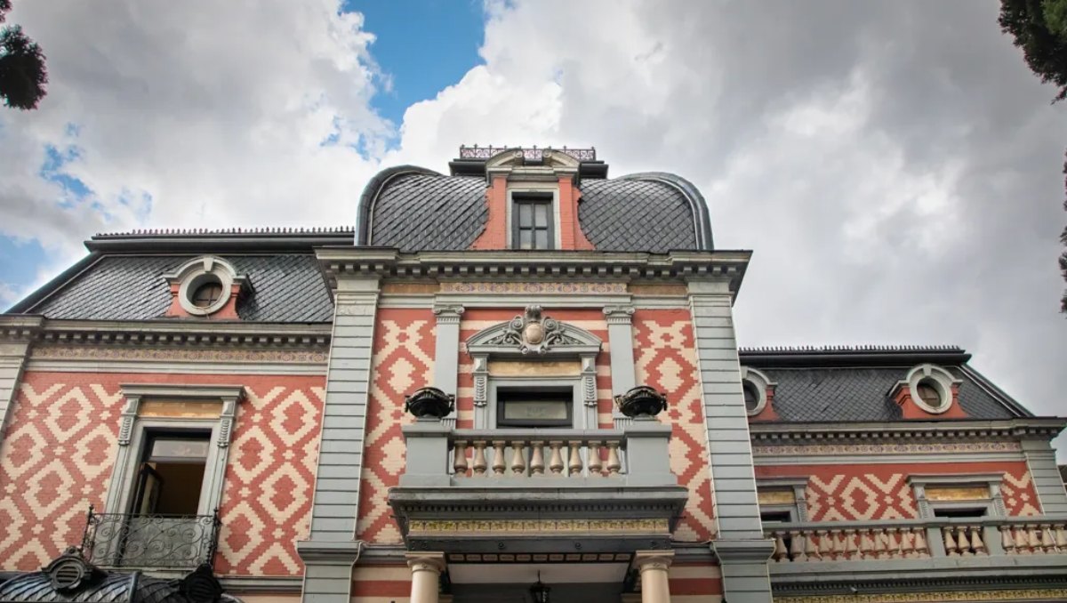Fachada del Museo de Cera, uno de los edificios más emblemáticos de la colonia Juárez | Alcaldía Cuauhtémoc