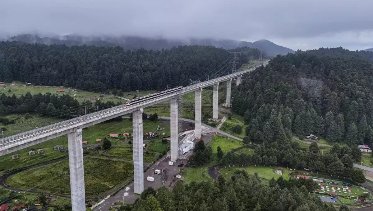 Tren Interurbano Querétaro-Irapuato tendrá escala en León  | Especial
