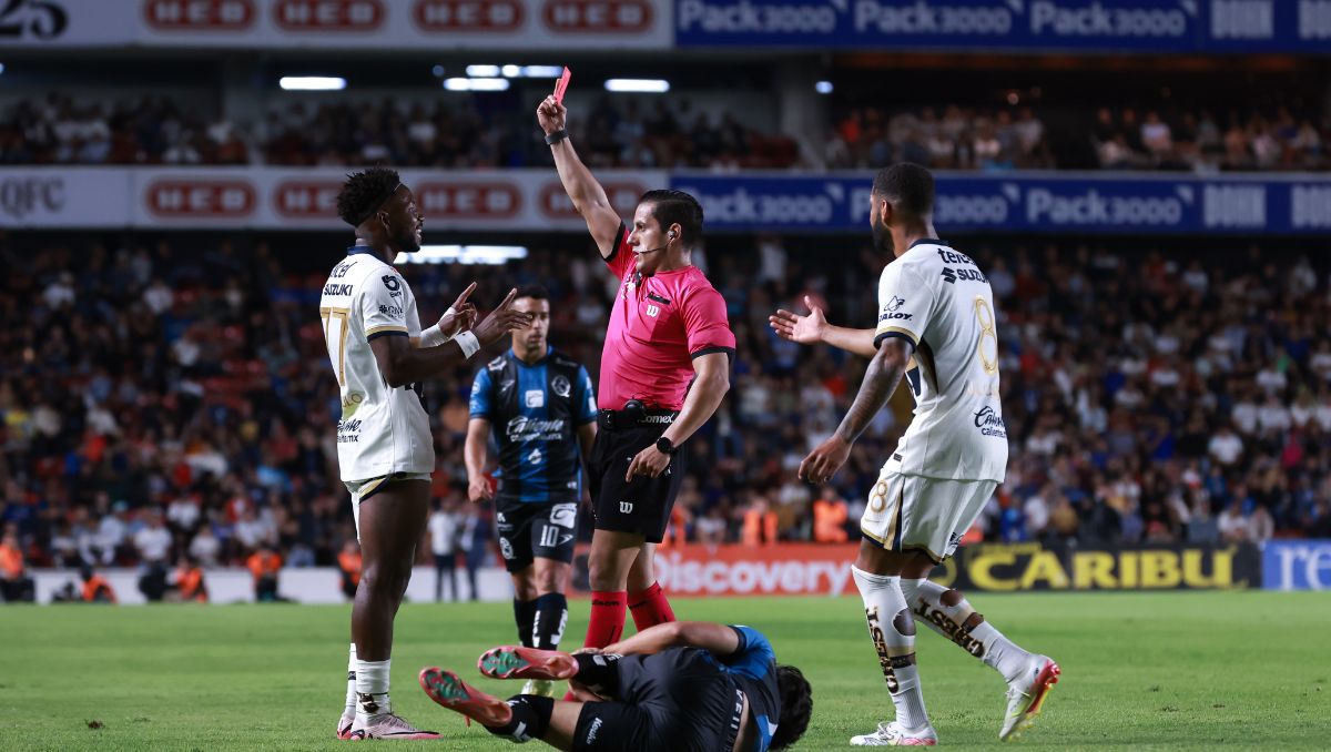 Álvaro Angulo es suspendido por dos partidos con Pumas (Imago7)