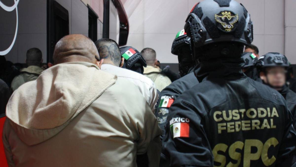 Entre ellos, se encuentran 15 reos de alta peligrosidad que estaban recluidos en el penal federal del Altiplano. | Especial