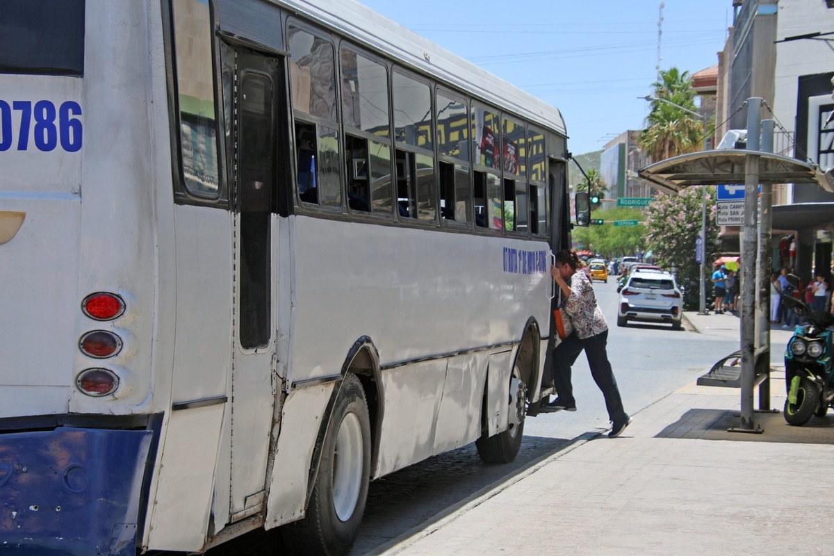 El 65% de los encuestados por la Dirección de Transporte considera el servicio obsoleto y se queja de la actitud de los choferes. | Verónica Rivera