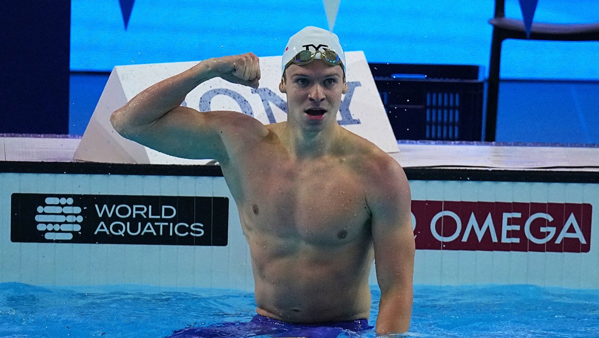 Léon Marchand pulveriza récord del mundo de los 200m estilos de Ryan Lochte (AP)