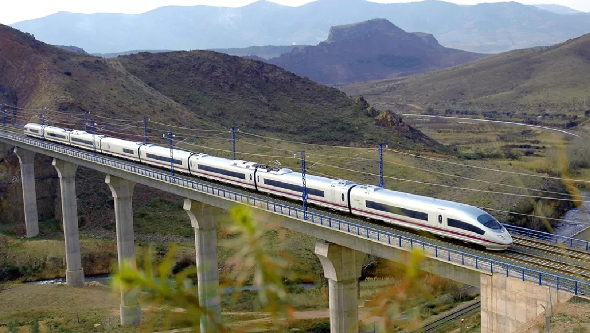 Tren-de pasajeros: inicia licitación tramo Apaseo el-Grande–Irapuato | Especial