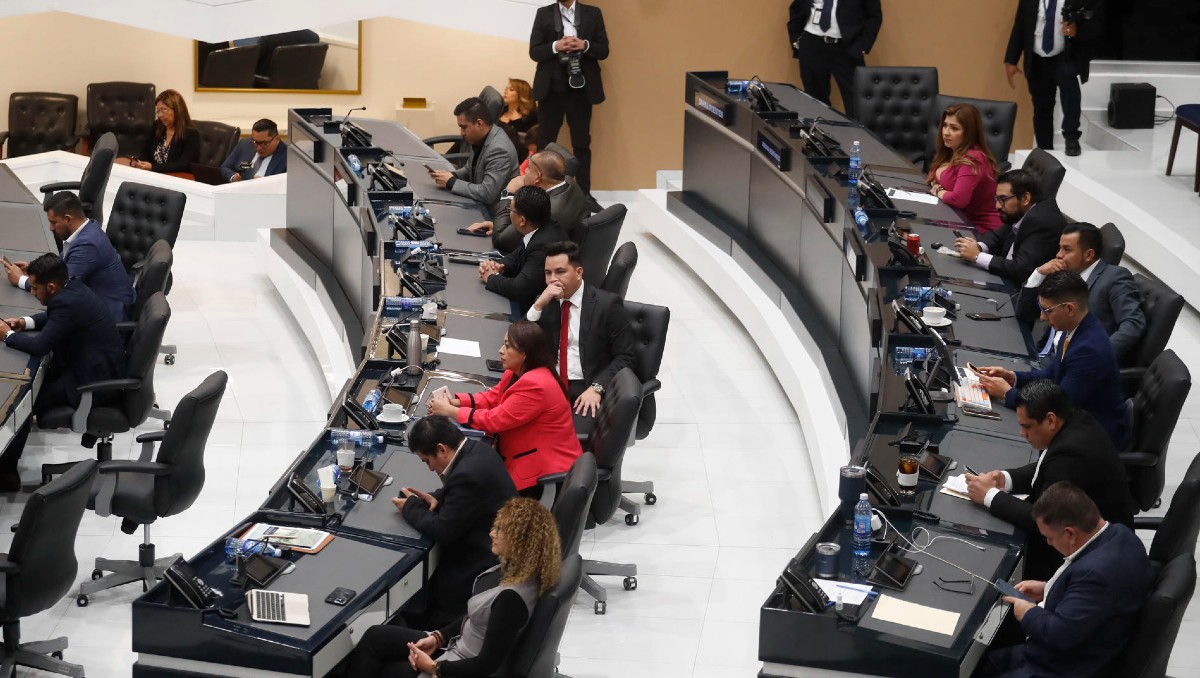 Bukele inició su segundo mandato consecutivo, a pesar de que varios artículos de la Constitución lo prohibían. (EFE)