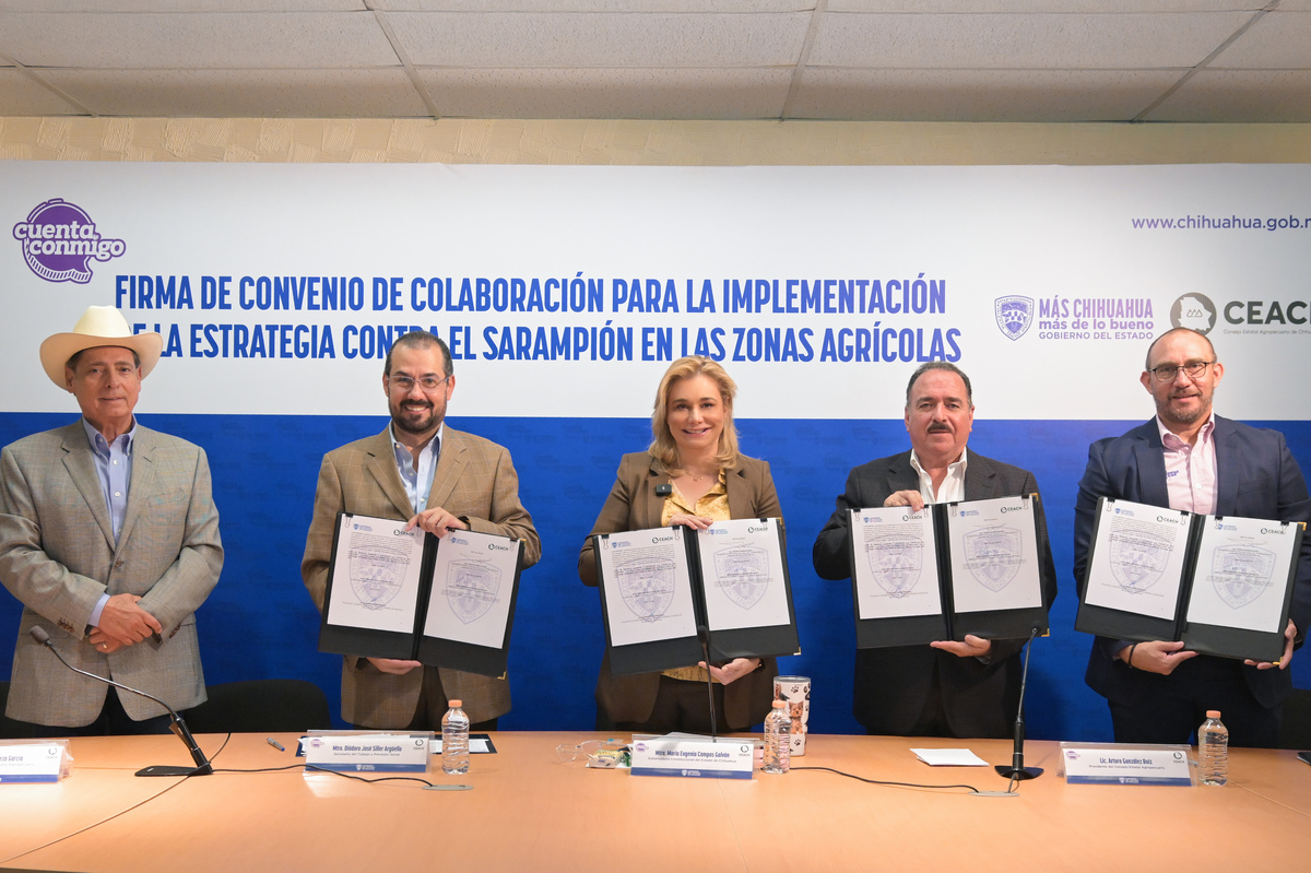 Los productores se comprometen en colaborar con las autoridades estatales para lograr que más personas tengan acceso a la dosis. | Especial