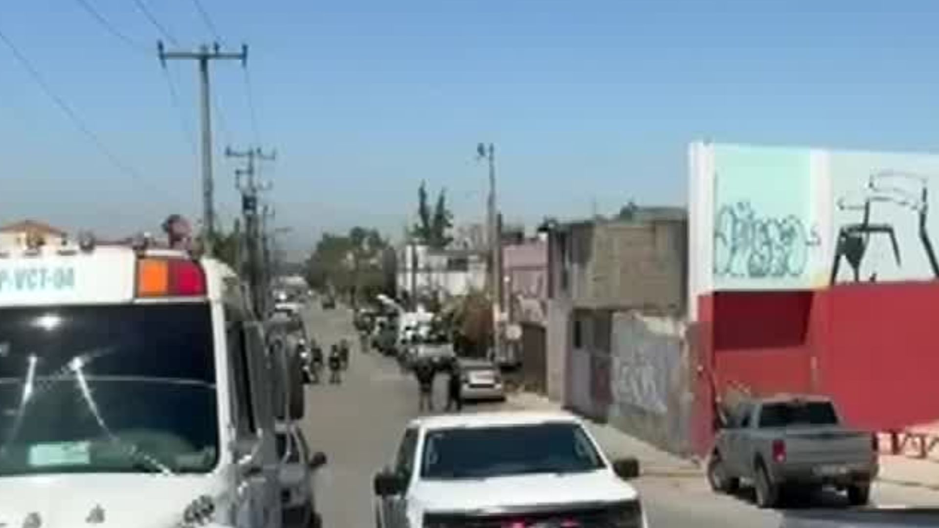 Asesinan a cinco personas en Baja California; tres estaban en un auto