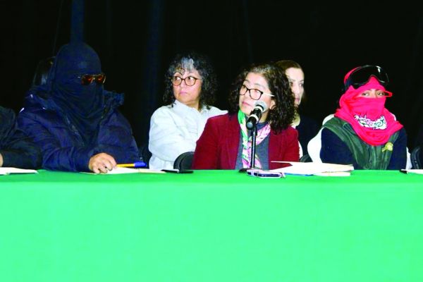 Concuerdan Patricia Zarza y EEU en realizar tres jornadas de diálogo a la semana. IVÁN CARMONA