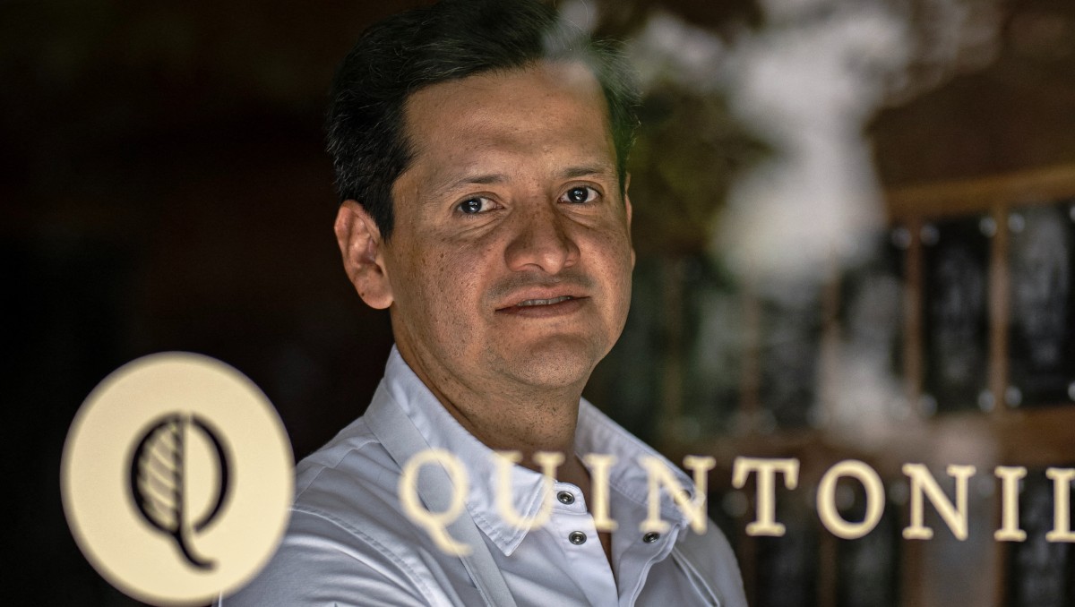 El chef lleva la batuta del restaurante junto a su pareja | AFP
