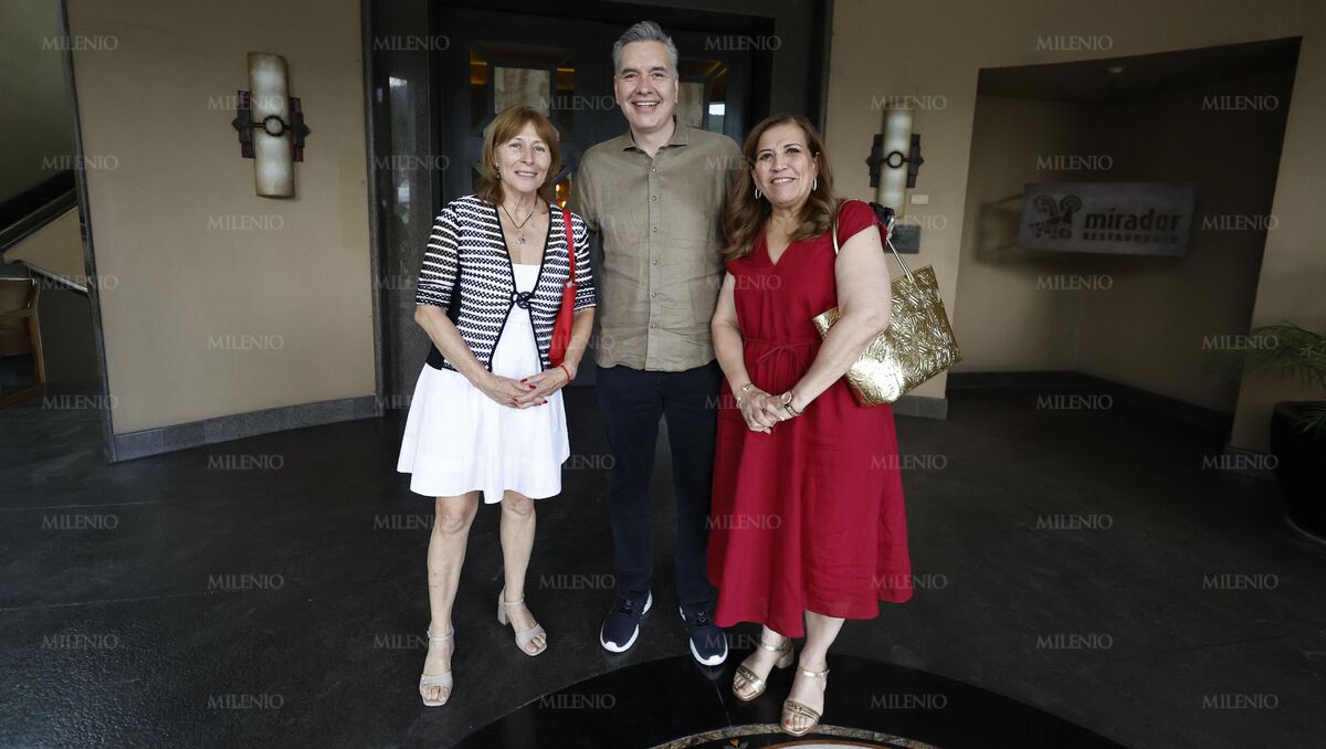 Los funcionarios fueron captados en un restaurante en Monterrey. | Jorge López.