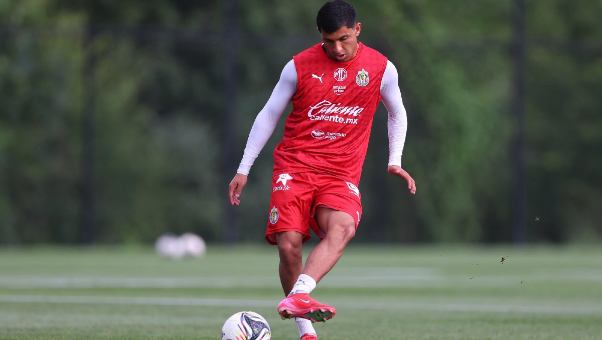 Bryan "El Cotorro" González vive su primer temporada con Chivas (Foto: Cortesía)