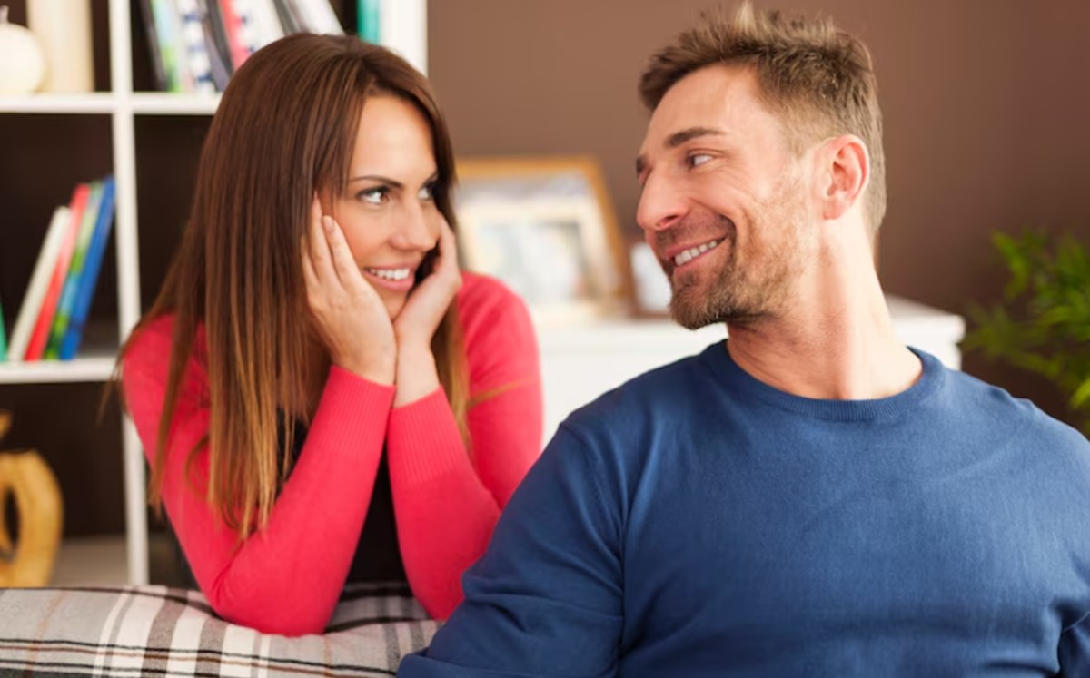 Estas son las señales de que le gustas a una persona segun Chat GPT. | Freepik