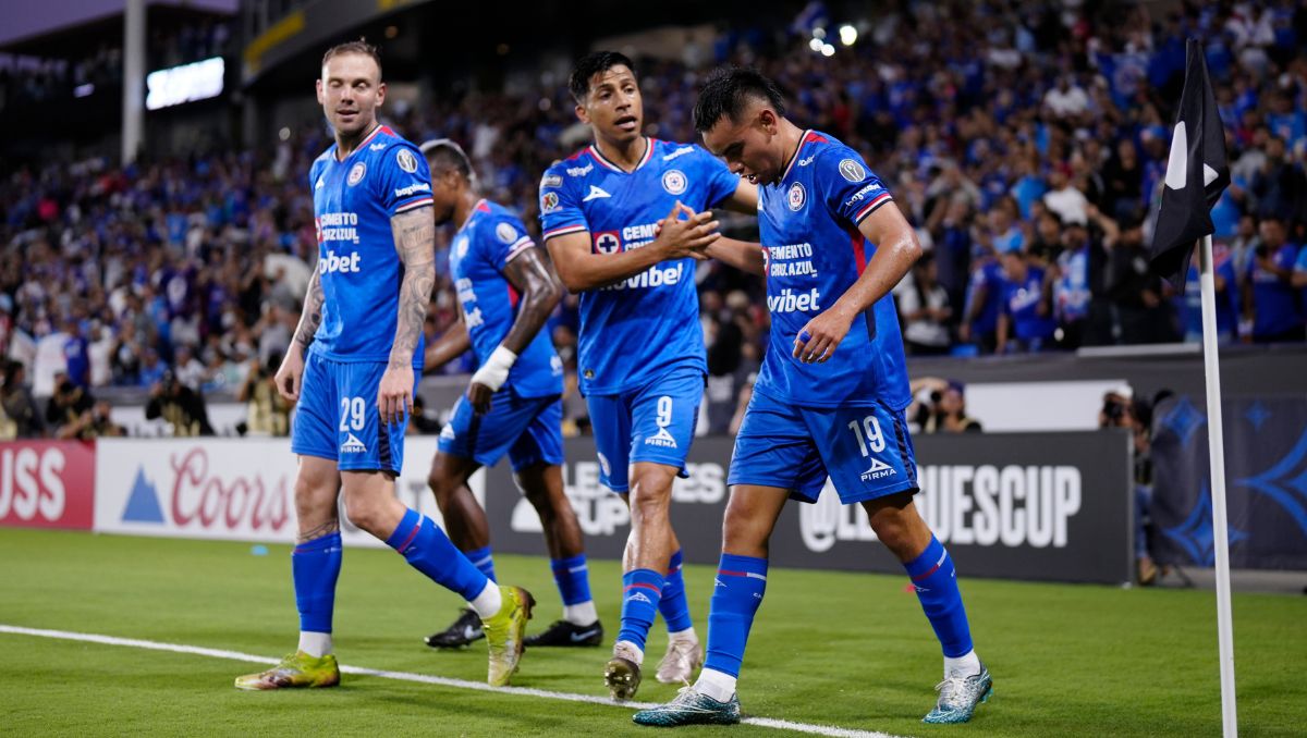 Cruz Azul vence al Galaxy en penales para mantenerse con vida en la Leagues Cup (Imago7)