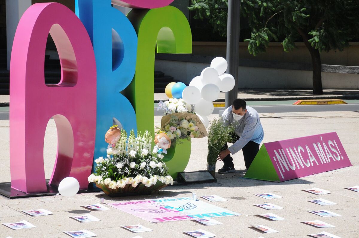 Familiares de las víctimas de la Guardería ABC reportaron la detención de una socia dueña. | Cuartoscuro