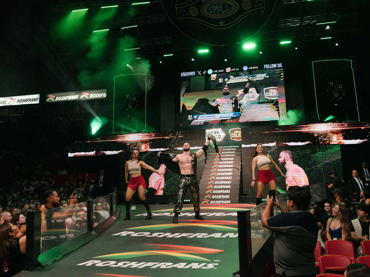 Flip Gordon debutó en la lucha libre en 2017. | New York Times