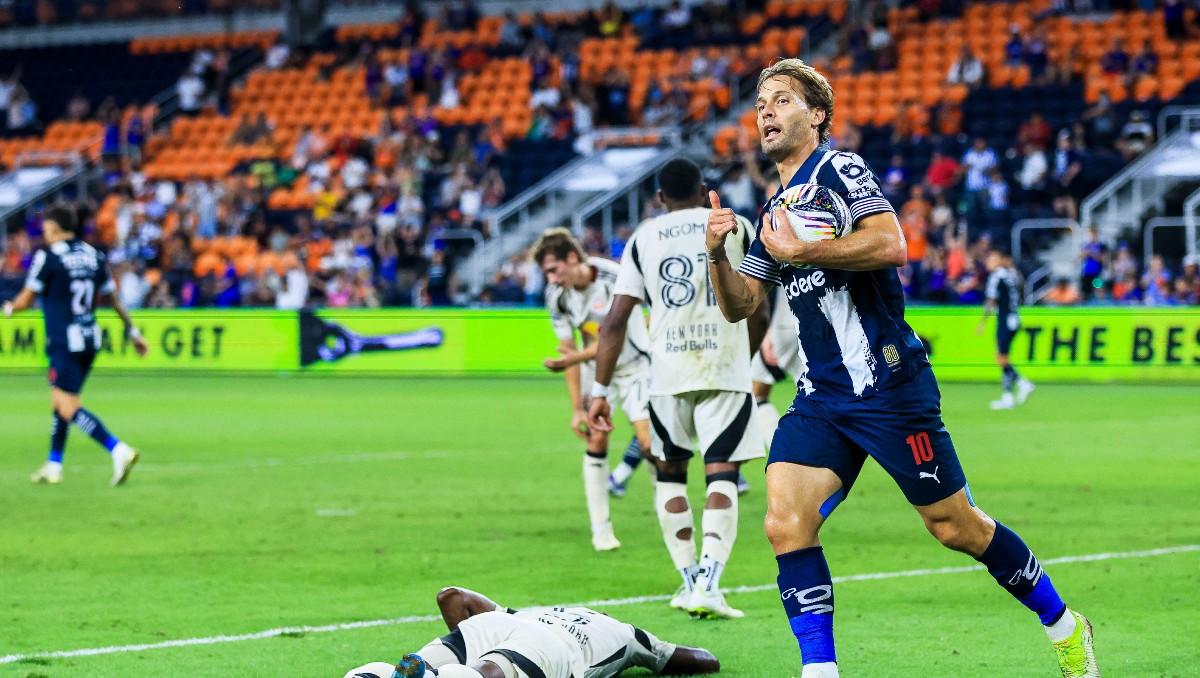 Rayados vence al New York Red Bull en penales y se mantiene con vida en la Leagues Cup (Reuters)
