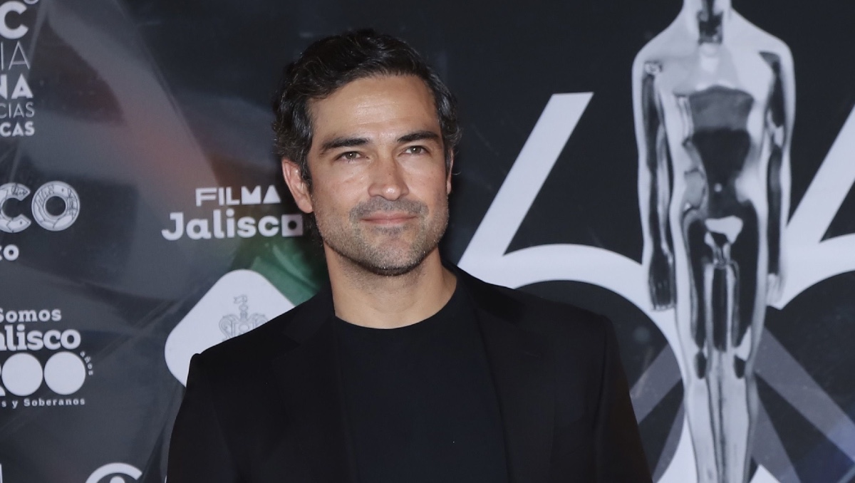 Alfonso Herrera sufre robo de objetos personales en vuelo rumbo a la Ciudad de México| CUARTOSCURO