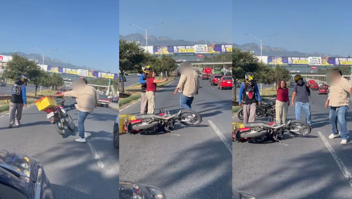 El conductor no pudo evitar que patearan su motocicleta. | Especial