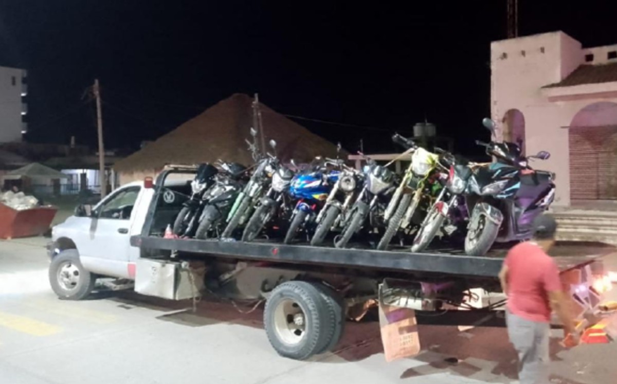 Motocicletas decomisadas en Playa Miramar.