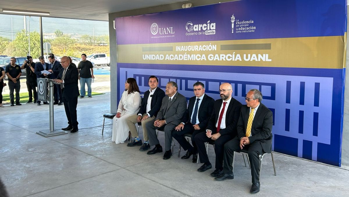 El rector Santos Guzmán explicó que se trató de una inversión de 32 millones de pesos | Pamela Villanueva