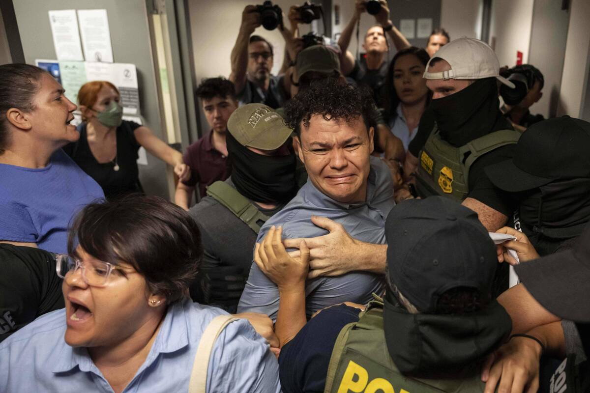 Redadas migrantes lideradas por ICE. (Foto: AP)