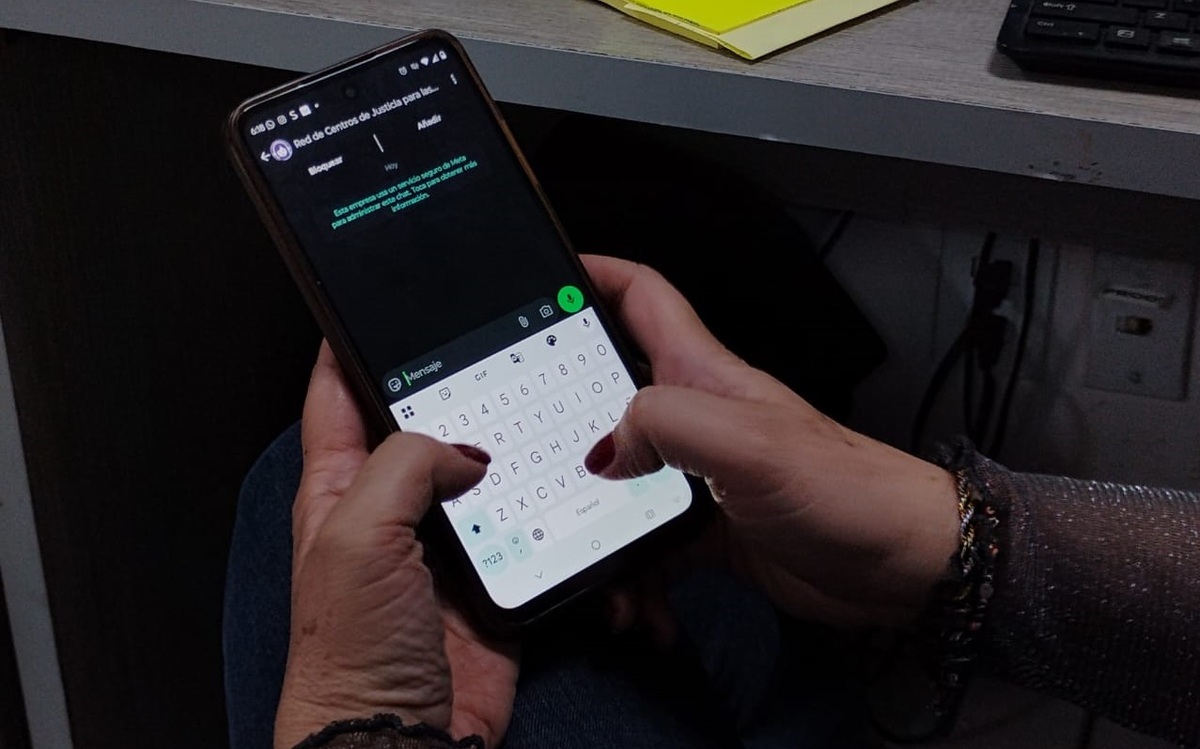 Chatbot Violeta es una herramienta digital para pedir ayuda por WhatsApp. (Milenio)