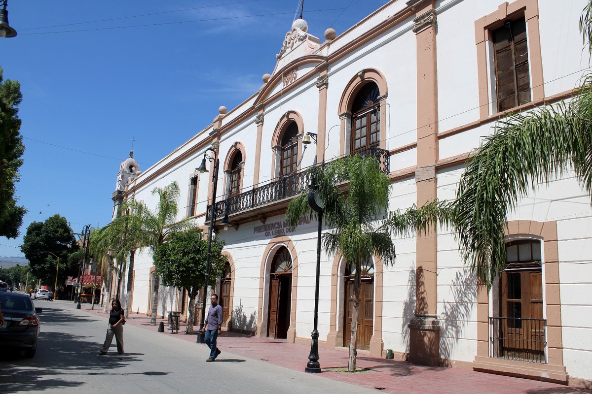 Destacó que todo se encuentra listo para llevar a cabo el informe en el Teatro 'Hermila Galindo'.