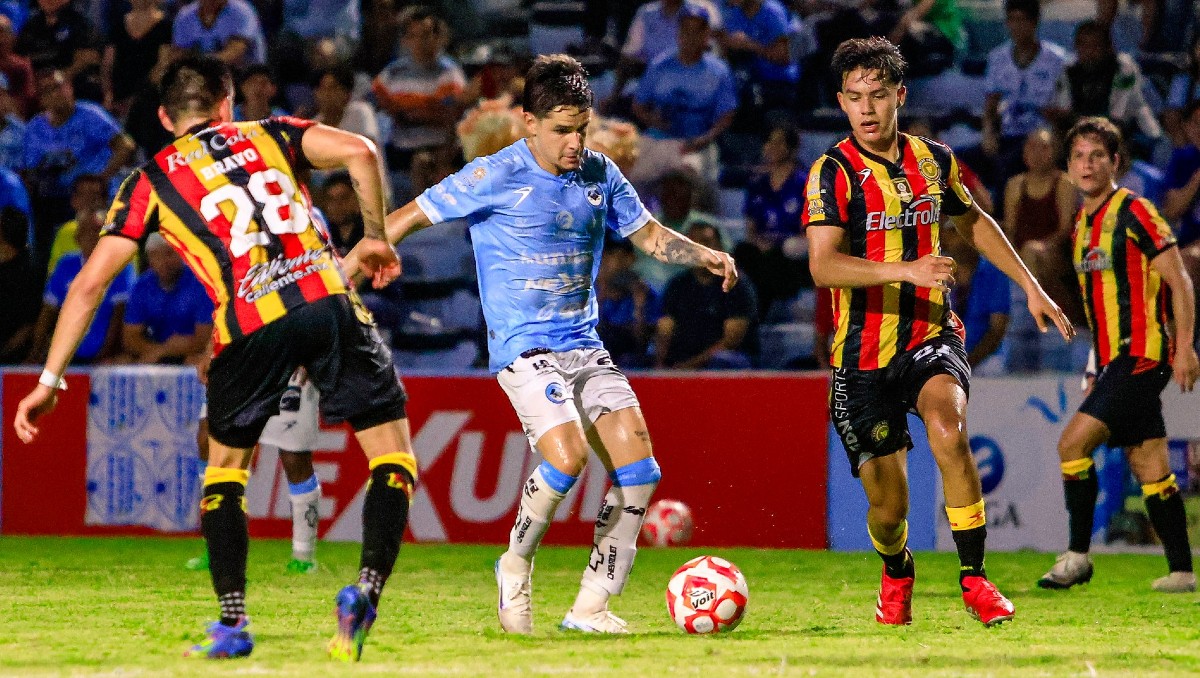 Edson Torres, mediocampista de la Jaiba Brava.